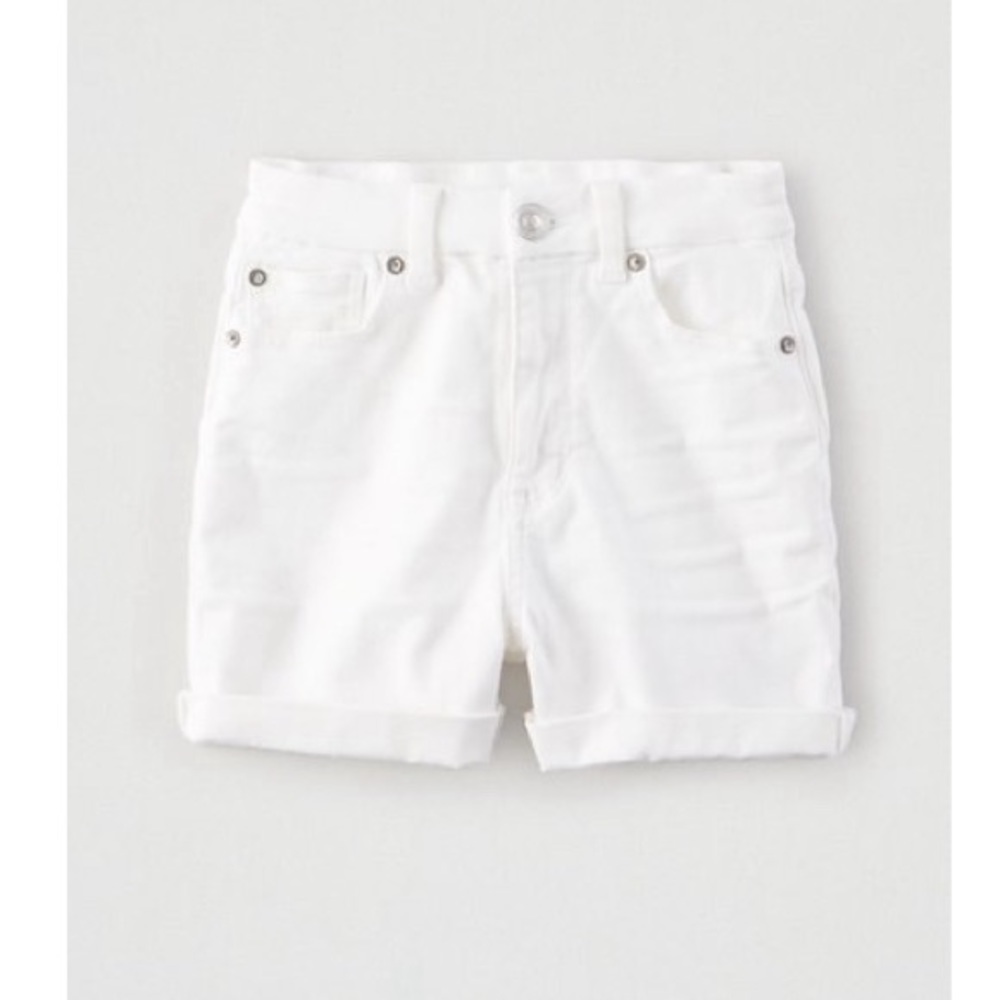 🩵🩵White American Eagle Ne(x)t Level Curvy High Waist Shorts🩵